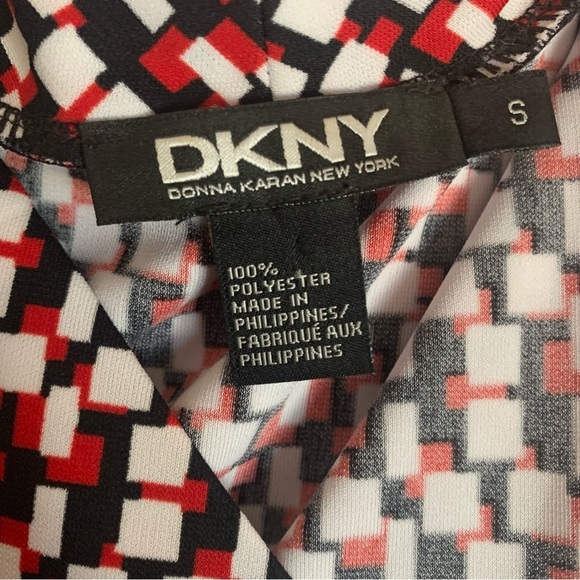 Red/Black/White Checked Knee Length DKNY Shift Dress, size S - Picture 7 of 8